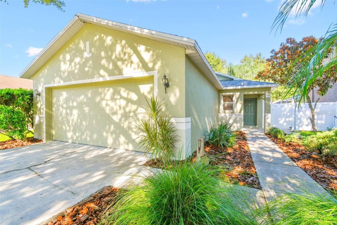 32327 Fish Hook Loop, Wesley Chapel, FL 33545