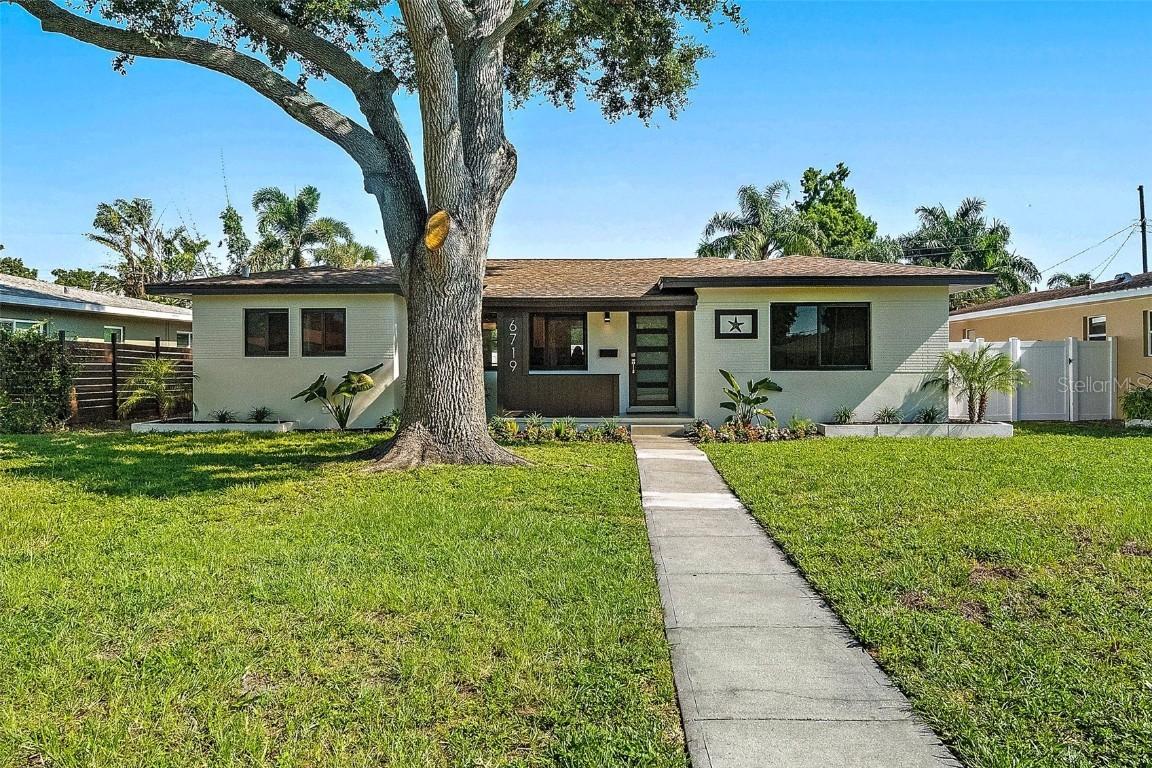 6719 3rd Ave., St Petersburg, FL 33710