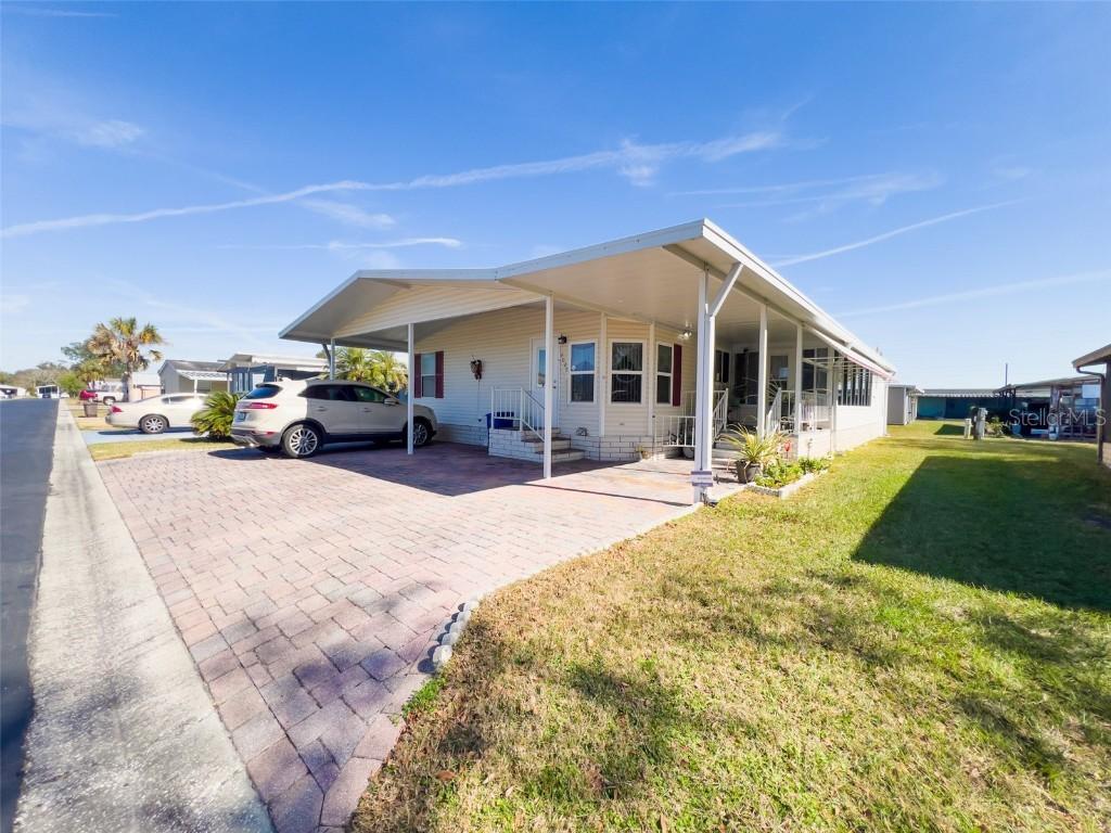 3020 Moss Hill St., Wesley Chapel, FL 33543
