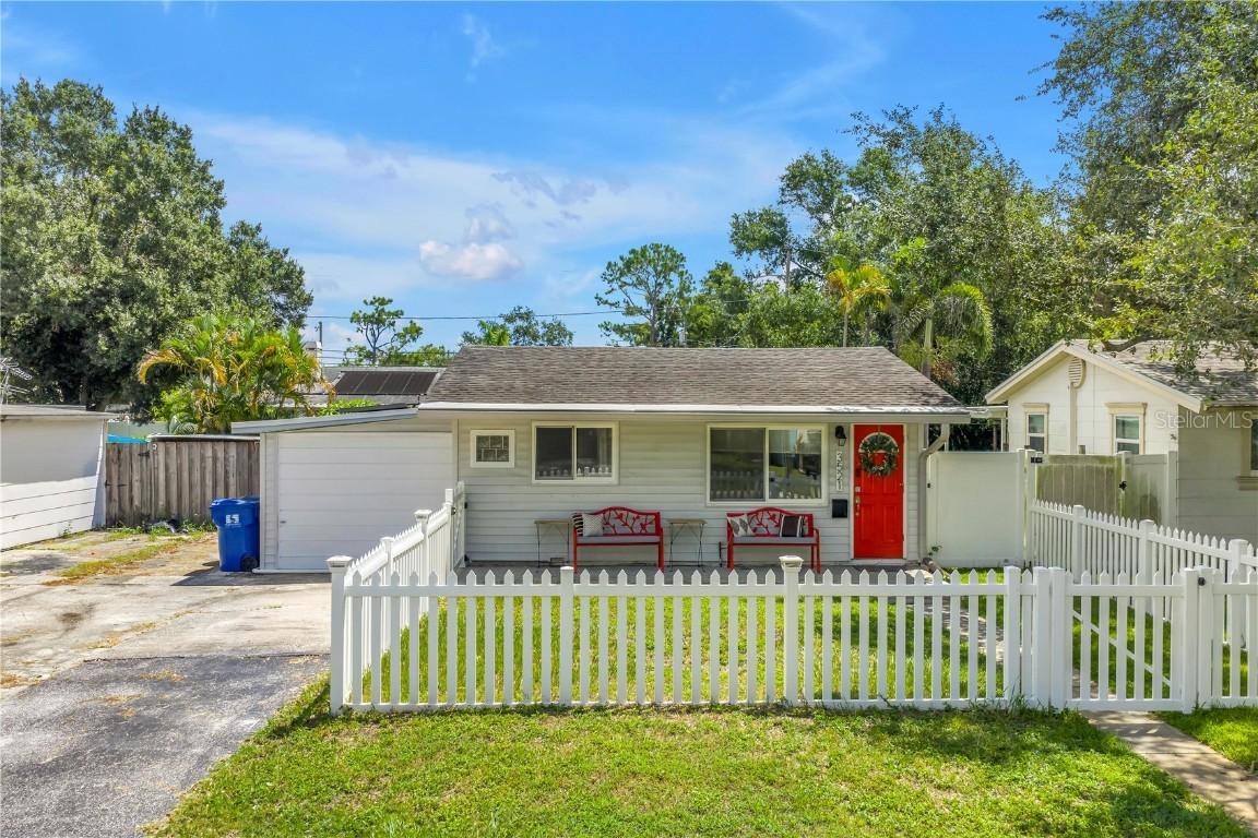 3521 Ithaca St., St Petersburg, FL 33713