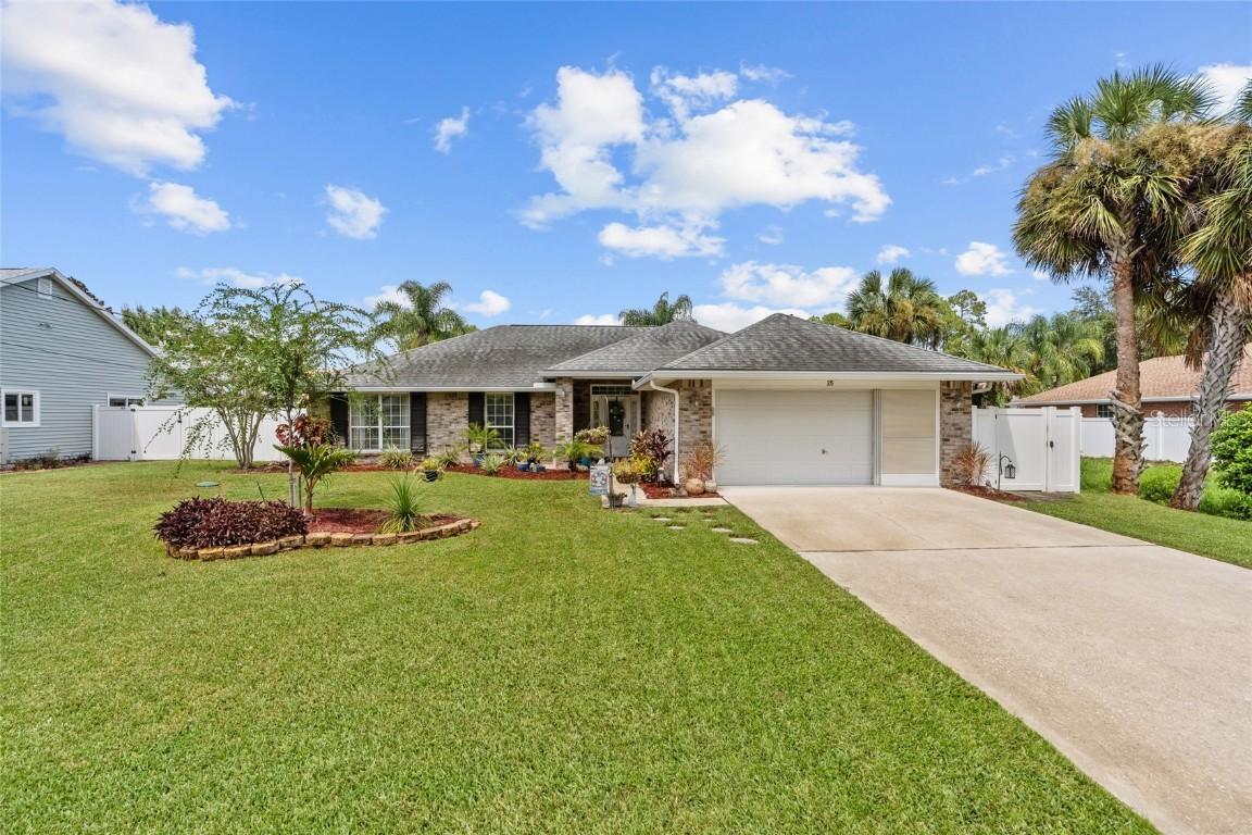 25 Bannerwood Ln., Palm Coast, FL 32137