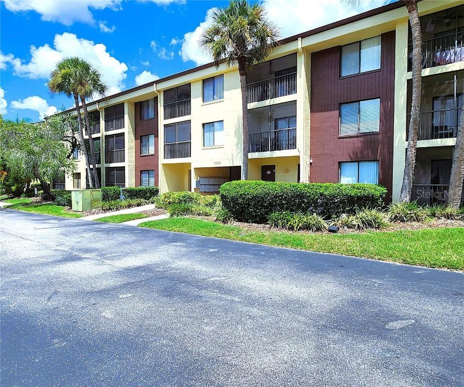 13602 S Village Dr. #1209, Tampa, FL 33618