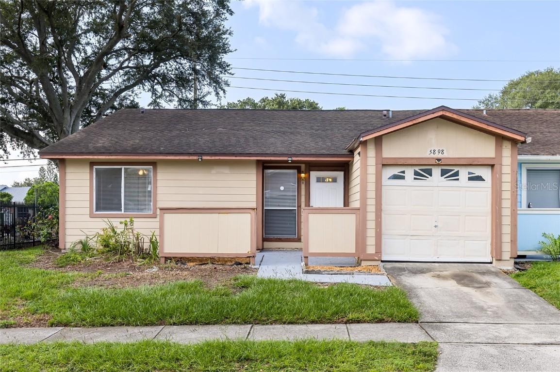 5898 Sagunto St., Orlando, FL 32807