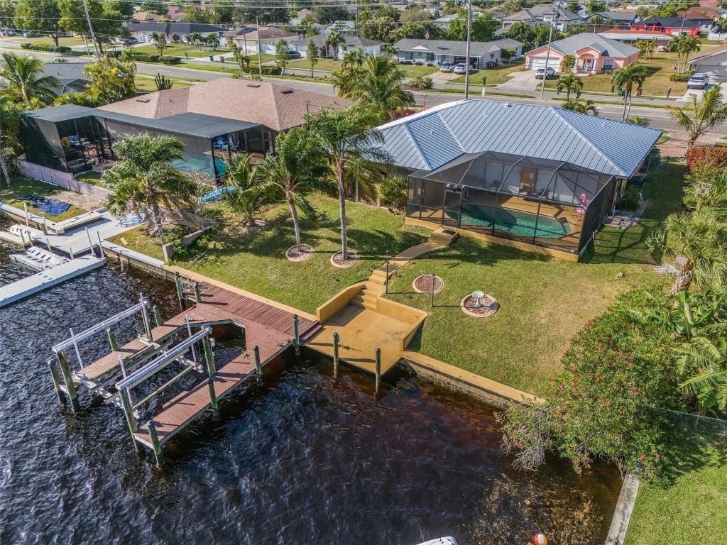 2807 Country Club Blvd., Cape Coral, FL 33904