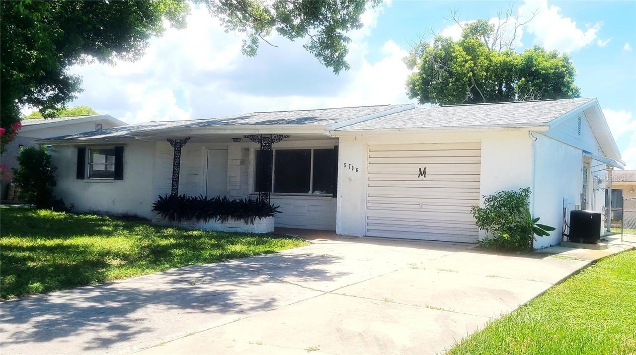 5706 Mockingbird Dr., New Port Richey, FL 34652