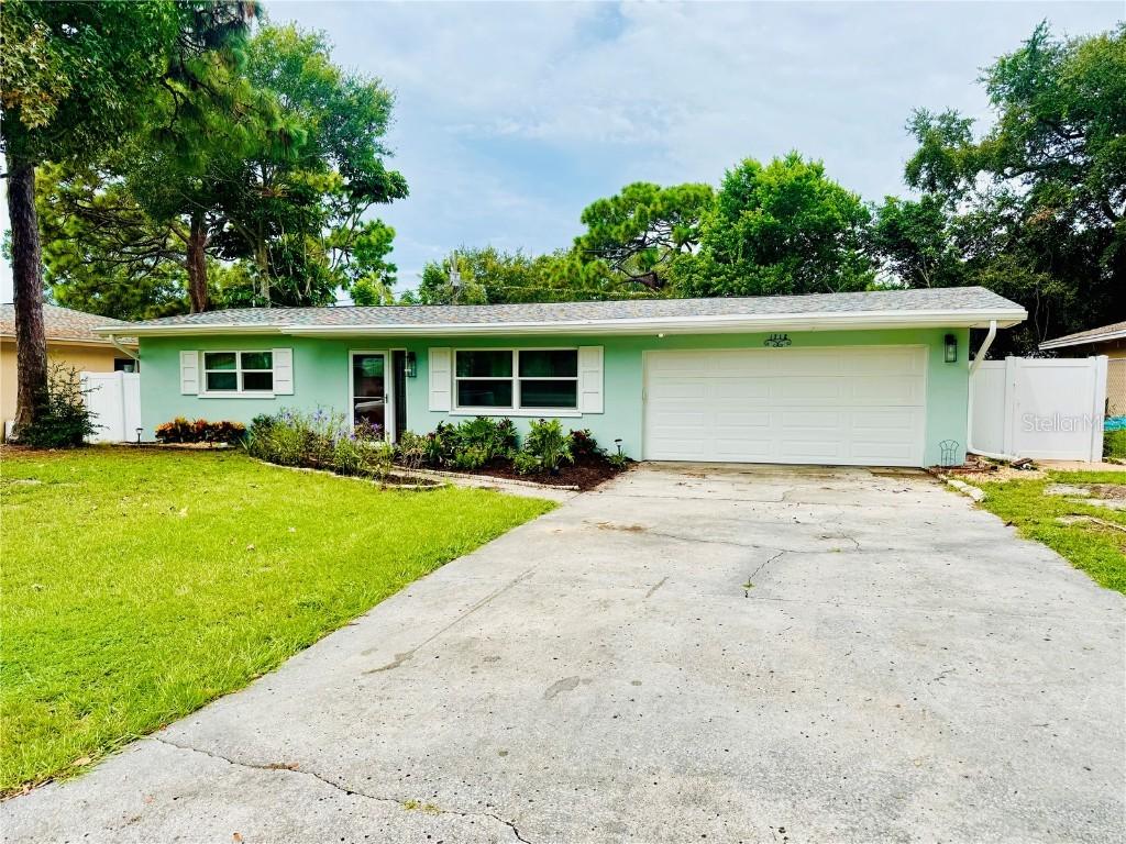 1712 Bellemeade Dr., Clearwater, FL 33755