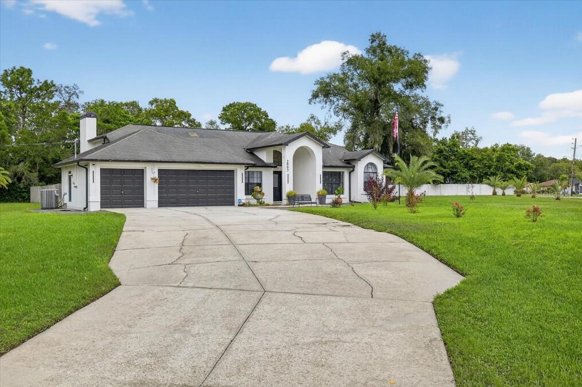 2002 Maximilian Ave., Spring Hill, FL 34609