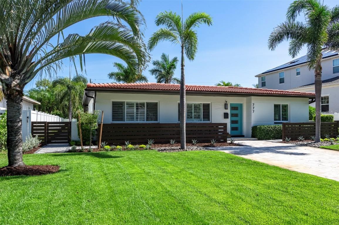 777 38th Ave., St Petersburg, FL 33704