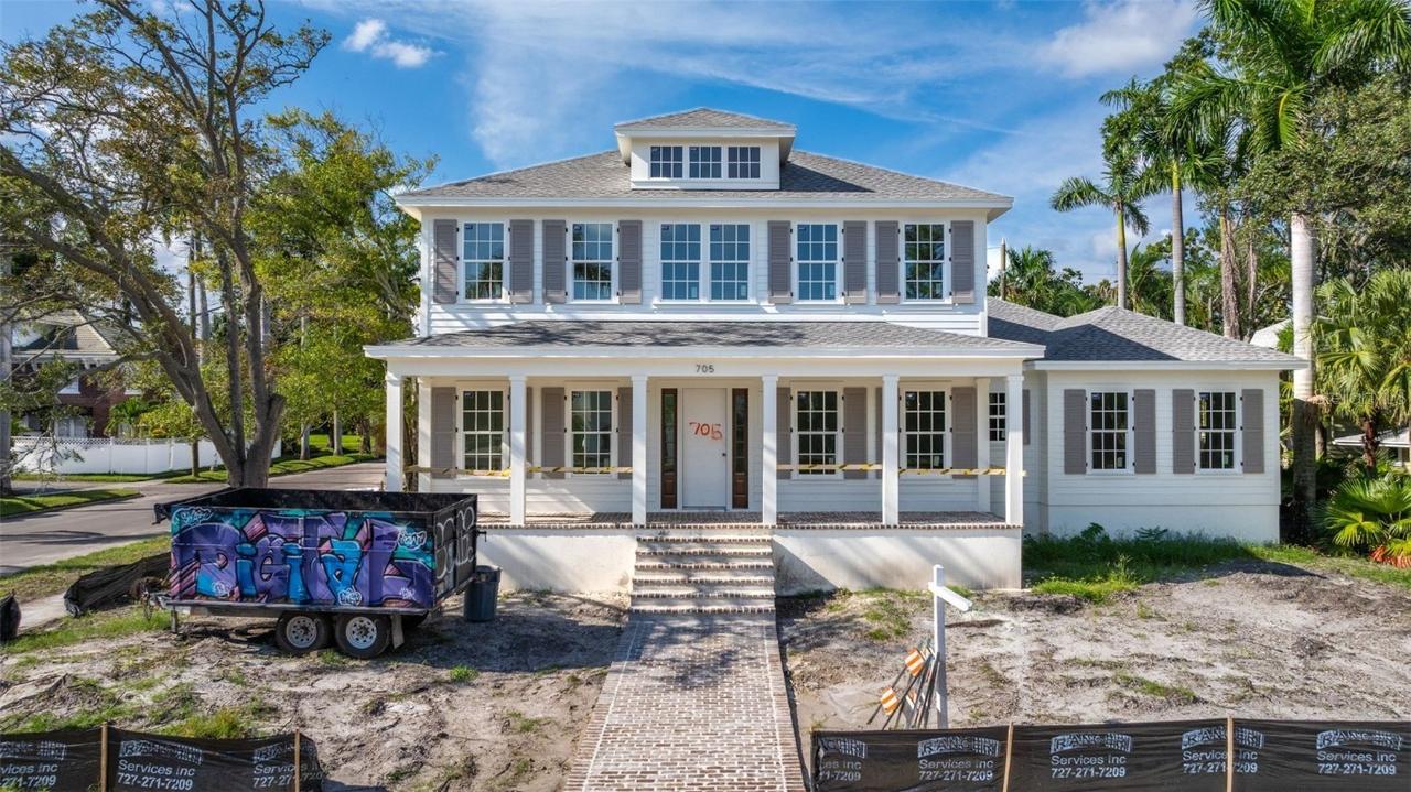 705 17th Ave., St Petersburg, FL 33704