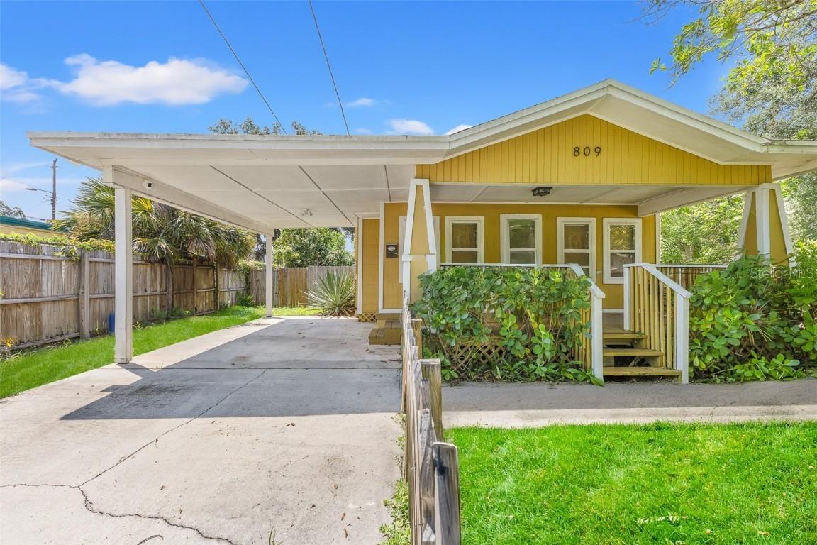 809 E Lambright St., Tampa, FL 33604
