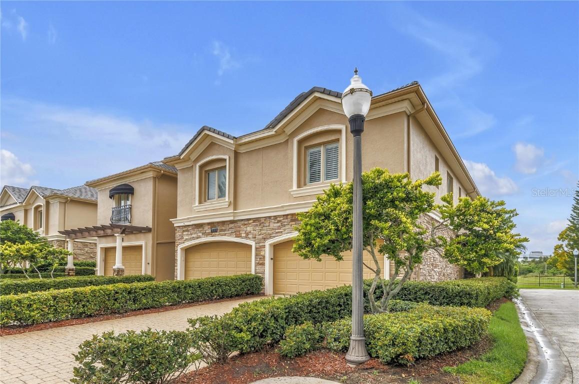 648 Saxony Blvd., St Petersburg, FL 33716