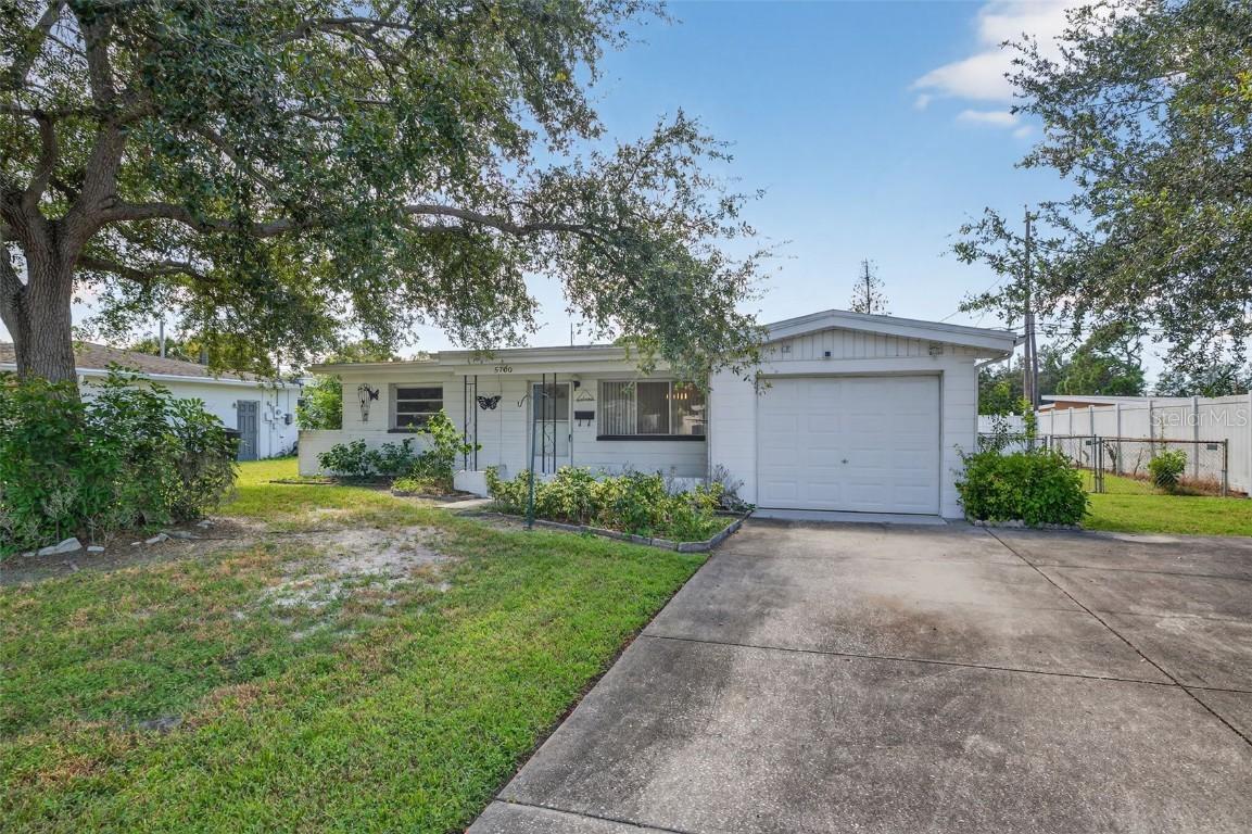5760 Hobson St., St Petersburg, FL 33703