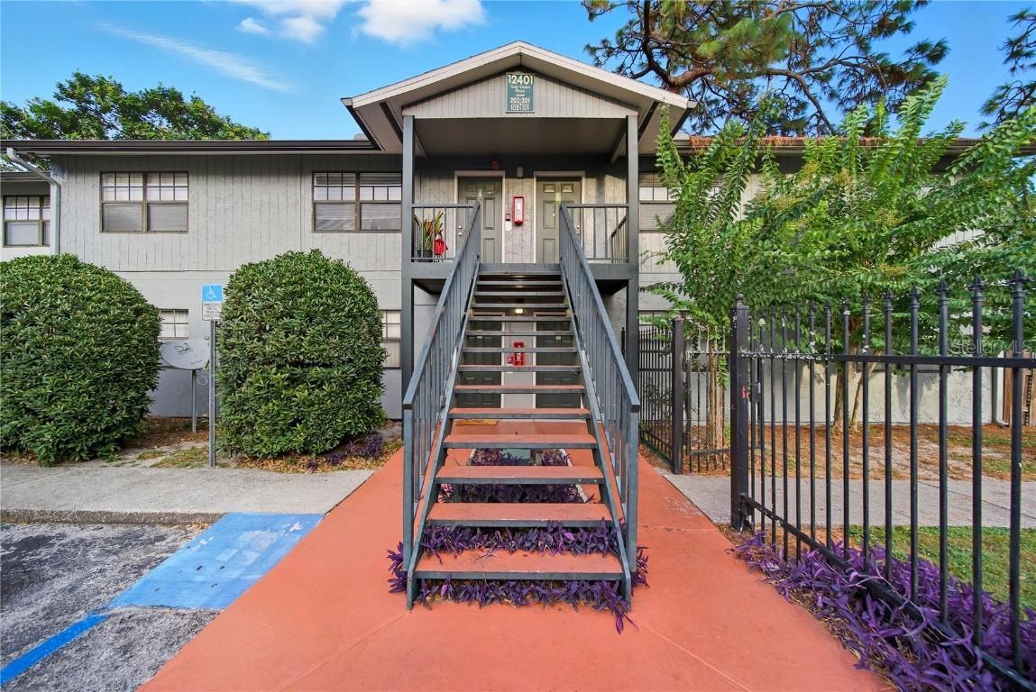 12401 Oak Cedar Pl. #201, Tampa, FL 33612