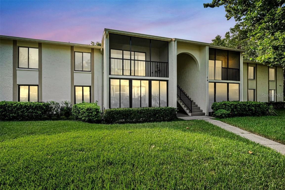 1441 Pine Glen Ln. #E2, Tarpon Springs, FL 34688