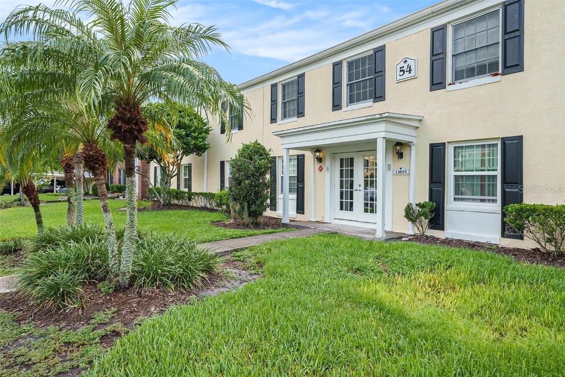 13693 Orange Sunset Dr. #203, Tampa, FL 33618