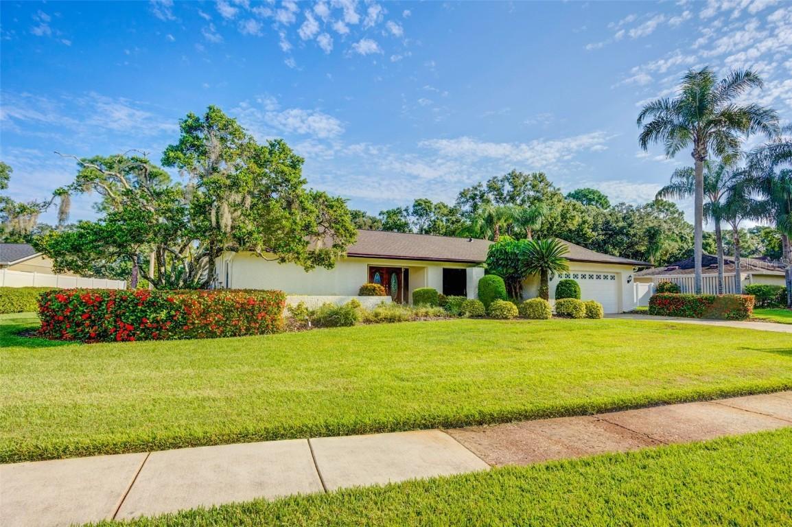 4311 Middle Lake Dr., Tampa, FL 33624