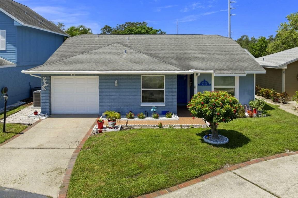 830 Franklin Cir., Palm Harbor, FL 34683