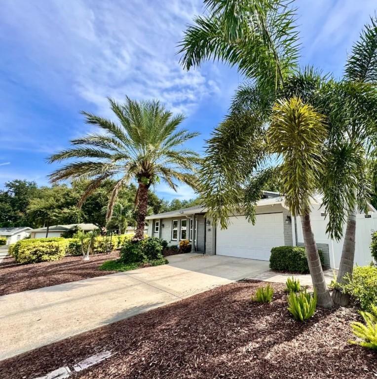 1281 Maple St., Largo, FL 33770
