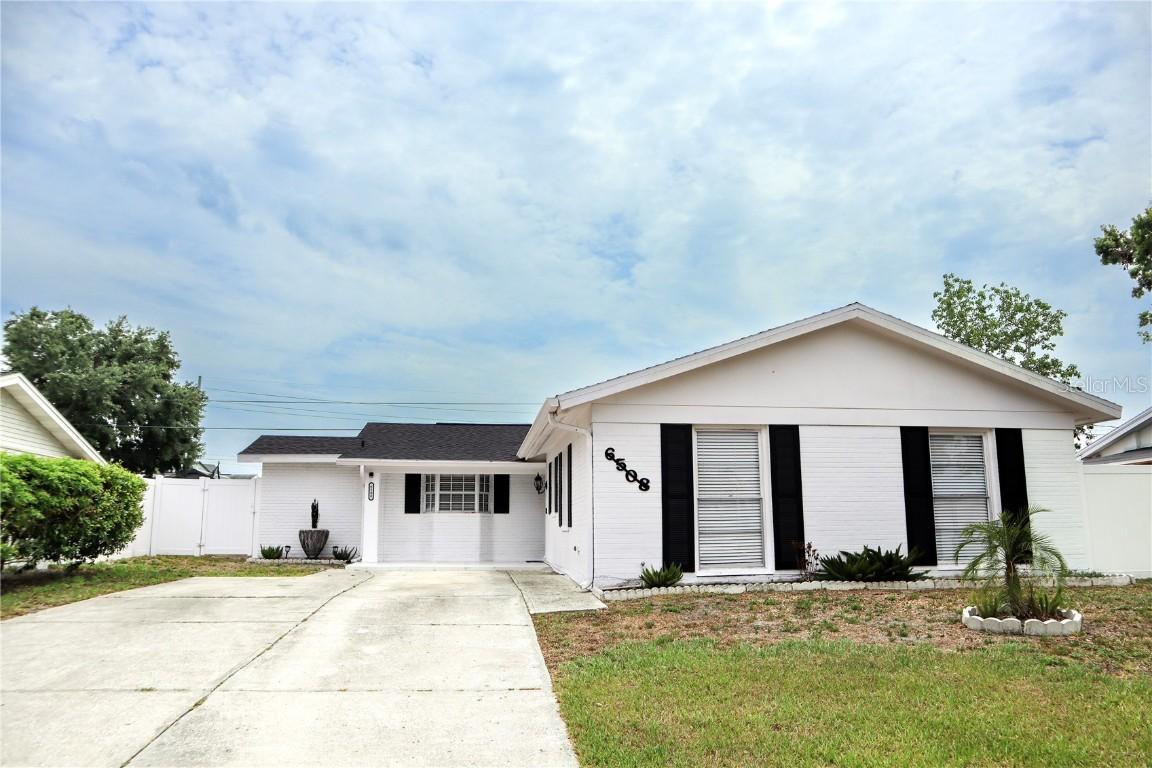 6508 Lenore Dr., Tampa, FL 33634