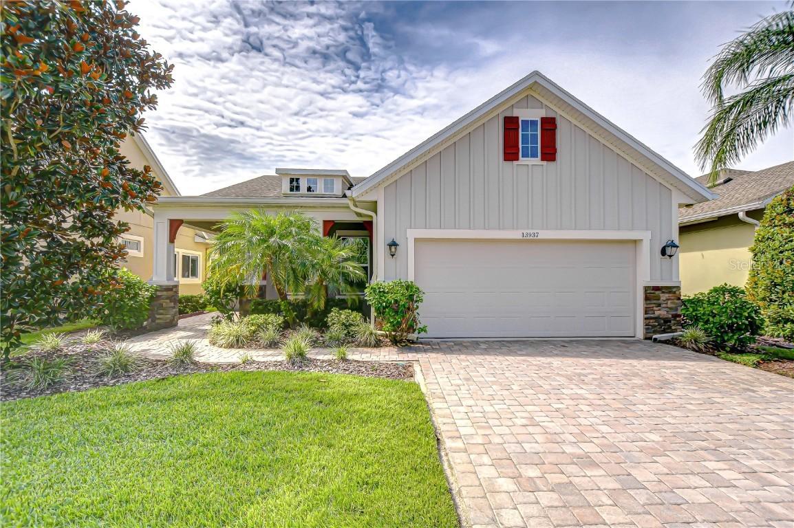 13937 Swallow Hill Dr., Lithia, FL 33547