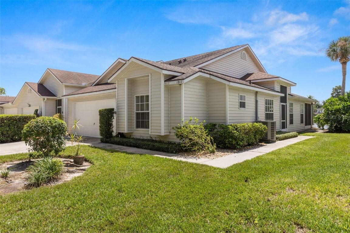 1817 Lake Heron Dr., Lutz, FL 33549