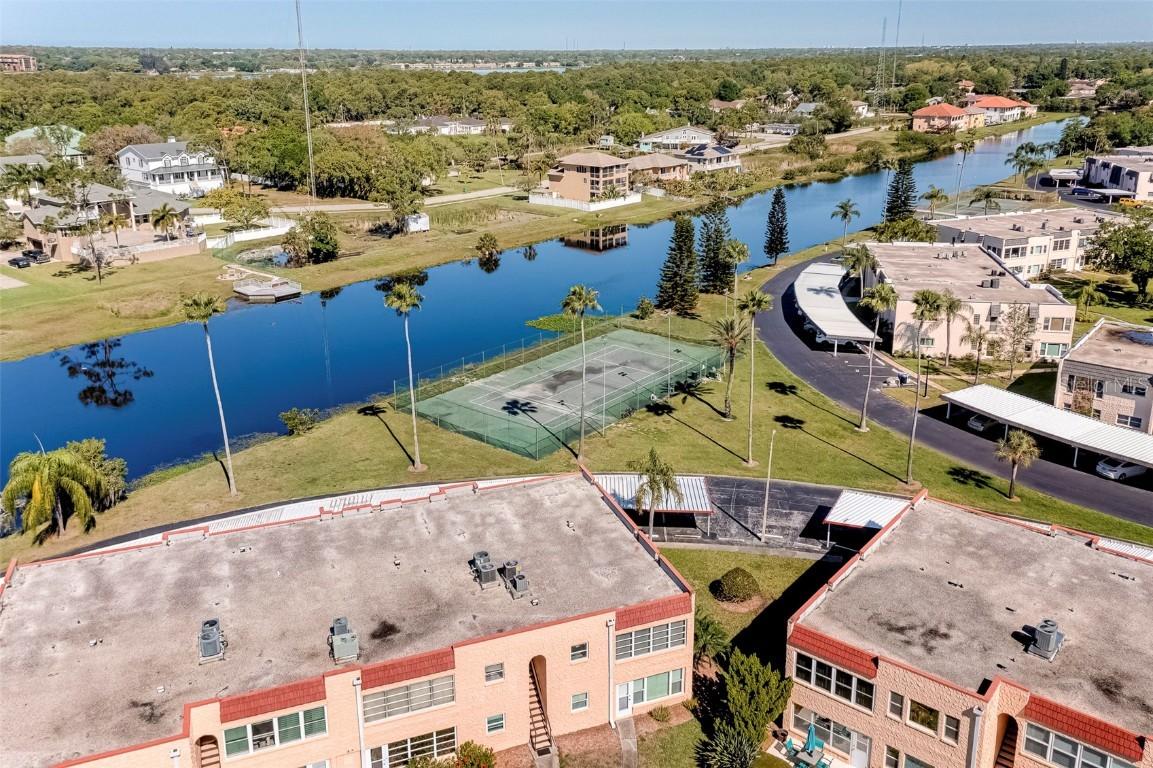 206 Dogwood Cir., Seminole, FL 33777