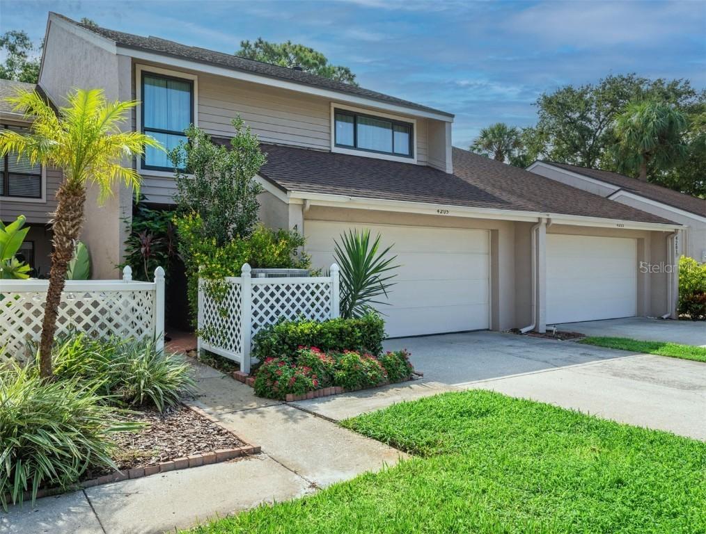 4205 Hartwood Ln., Tampa, FL 33618
