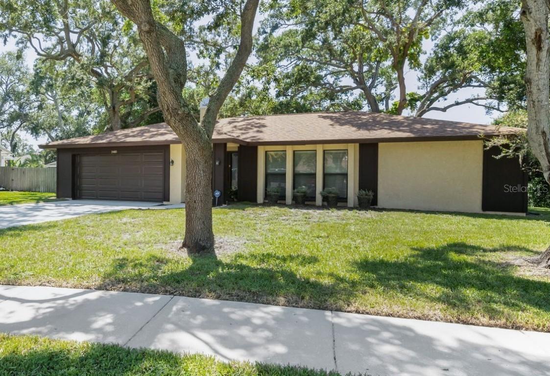 2480 Treemont Way, Dunedin, FL 34698