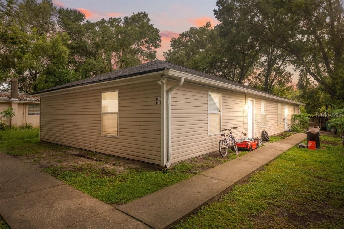 4917 18th St., Zephyrhills, FL 33542