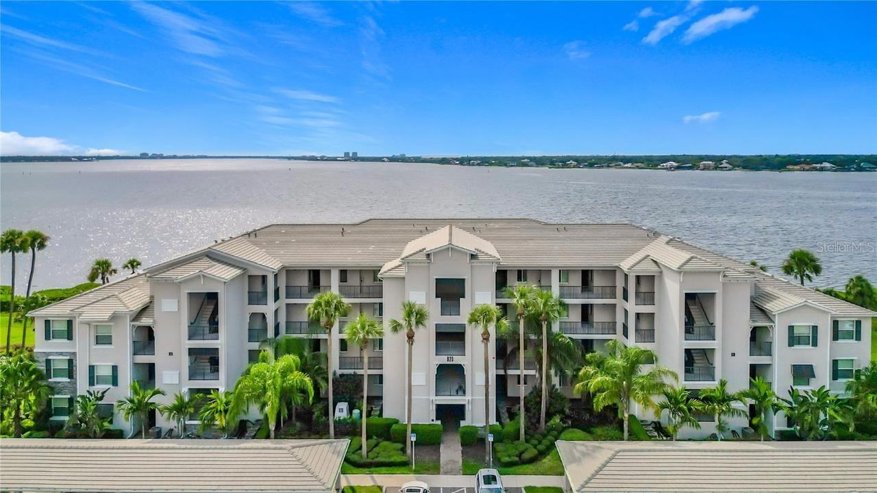920 Tidewater Shores Loop #205, Bradenton, FL 34208