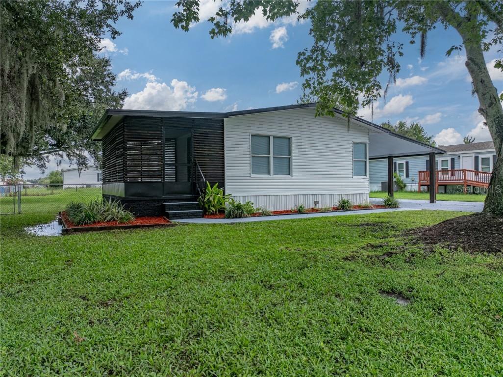 3111 Honeoye Tr., Lakeland, FL 33810