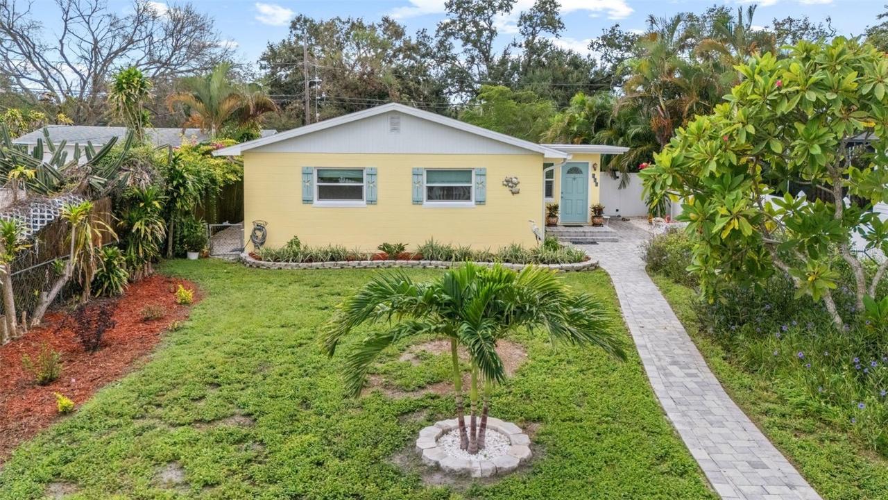 222 17th Ave., St Petersburg, FL 33701