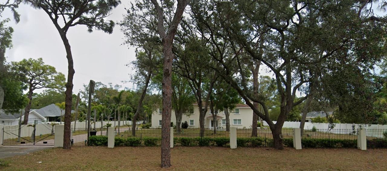 9725 131st St., Seminole, FL 33776