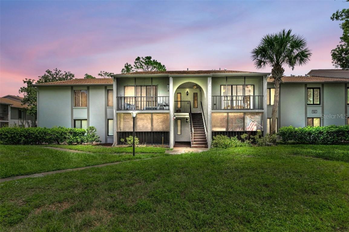 2687 Pine Ridge Way #F2, Palm Harbor, FL 34684