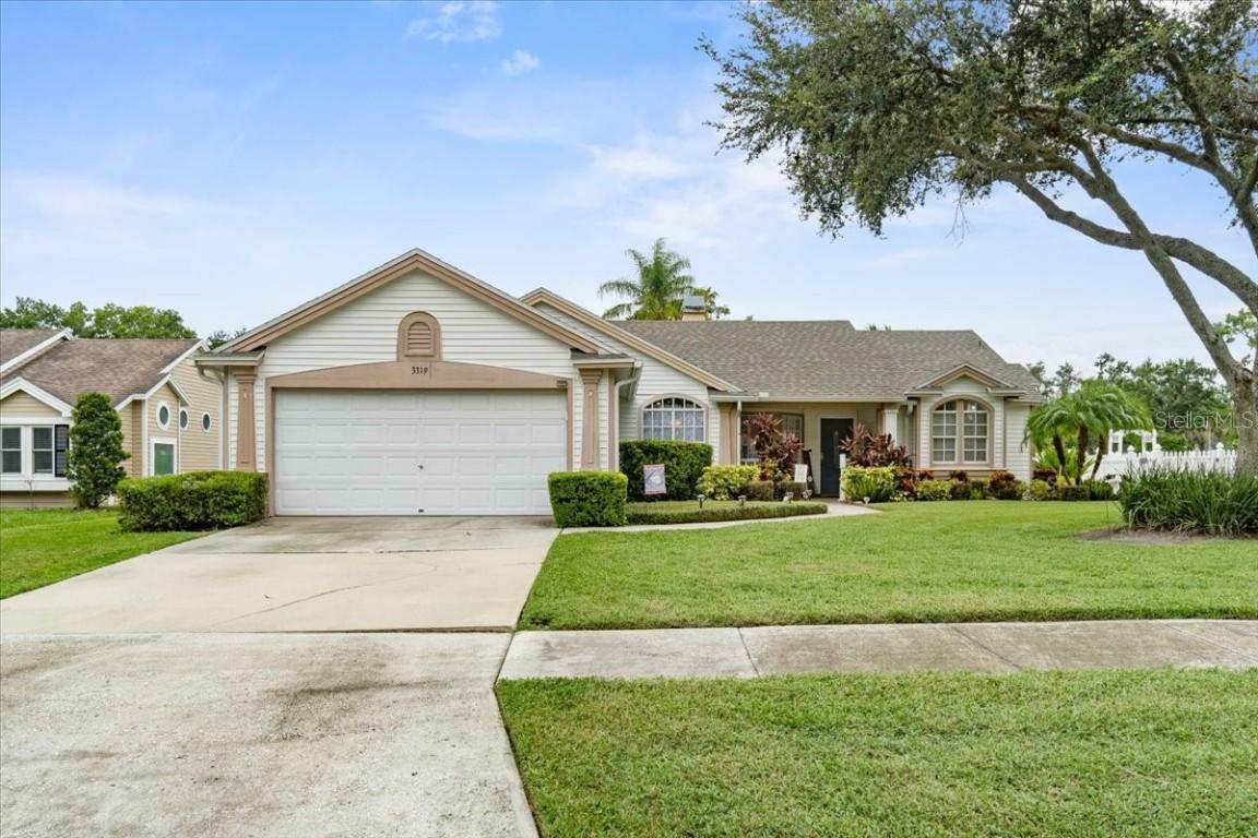3319 Silverpond Dr., Plant City, FL 33566