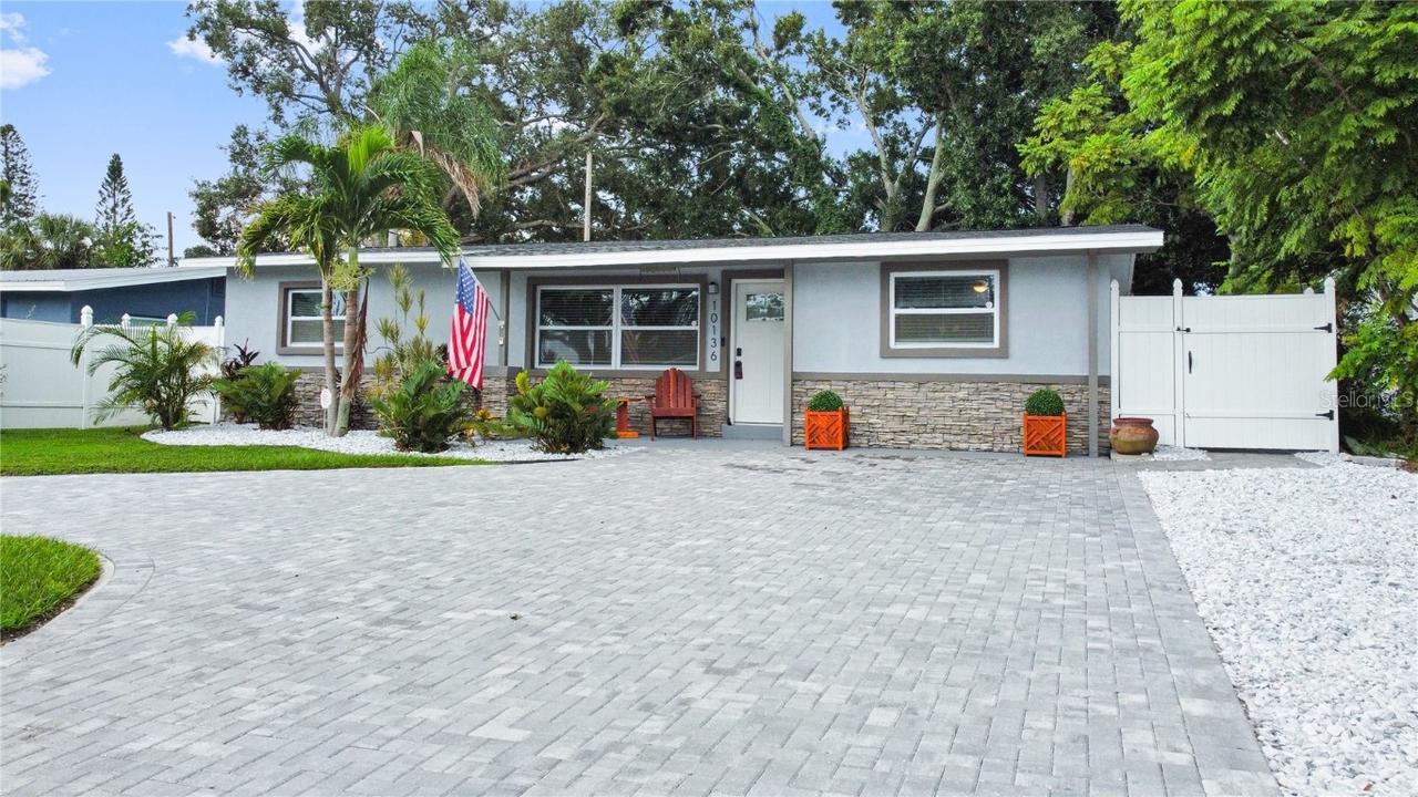 10136 63rd Ave., Seminole, FL 33772