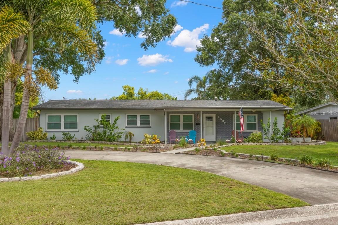 1585 78th Ave., St Petersburg, FL 33702