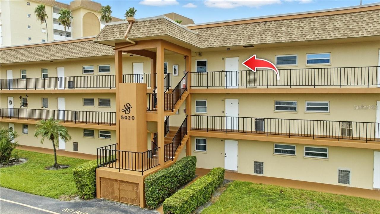 5020 Brittany Dr. #322, St Petersburg, FL 33715