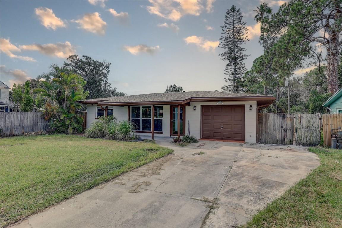 330 83rd Ave., St Petersburg, FL 33702