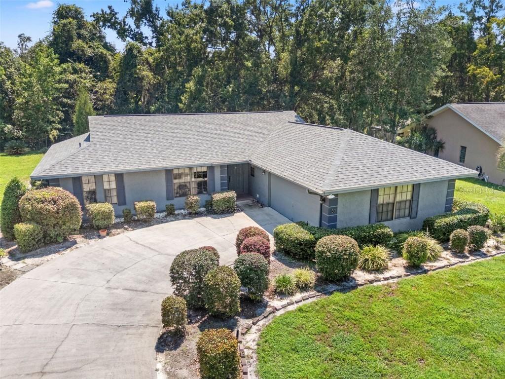 50 Pine Dr., Homosassa, FL 34446