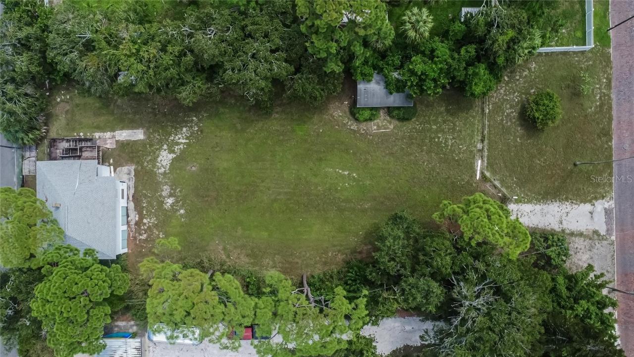 745 34th Ave., St Petersburg, FL 33705