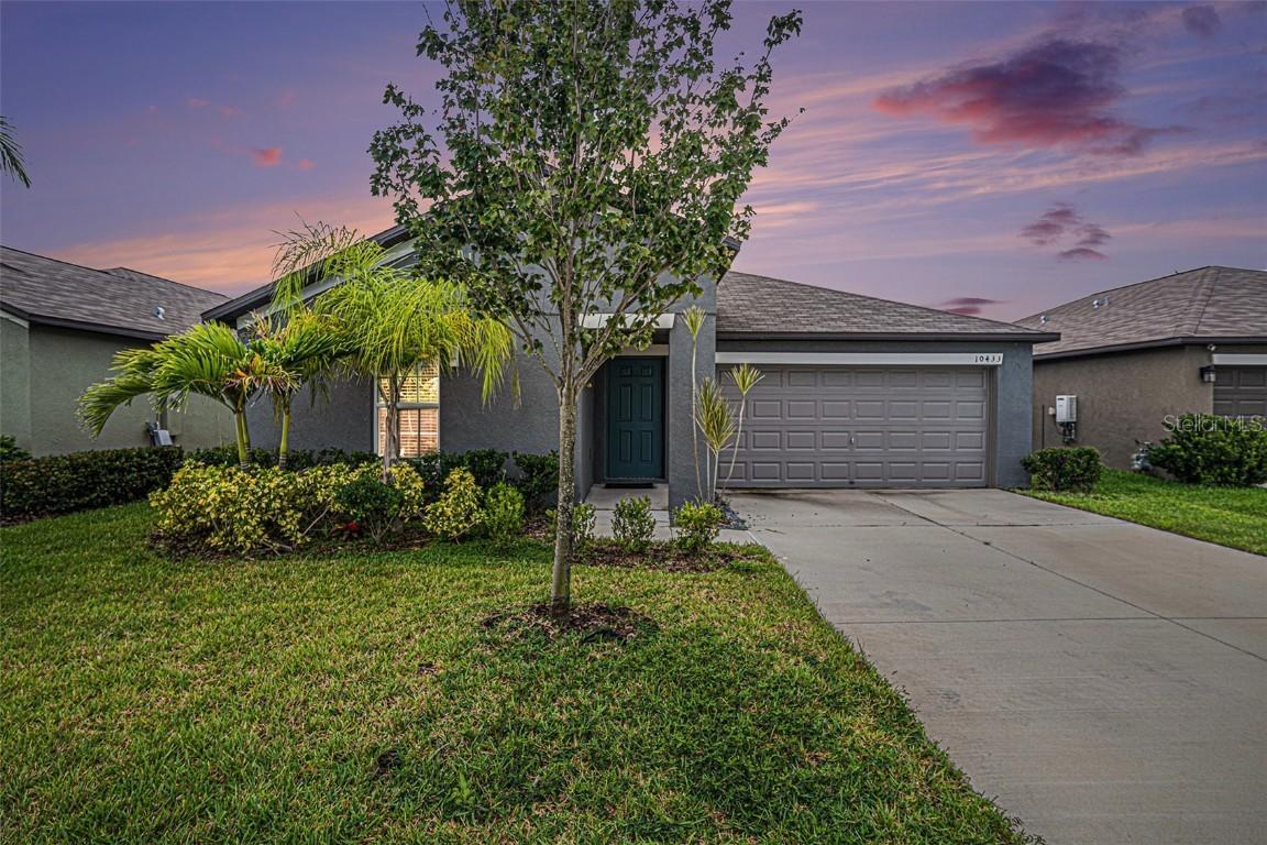 10433 Alder Green Dr., Riverview, FL 33578