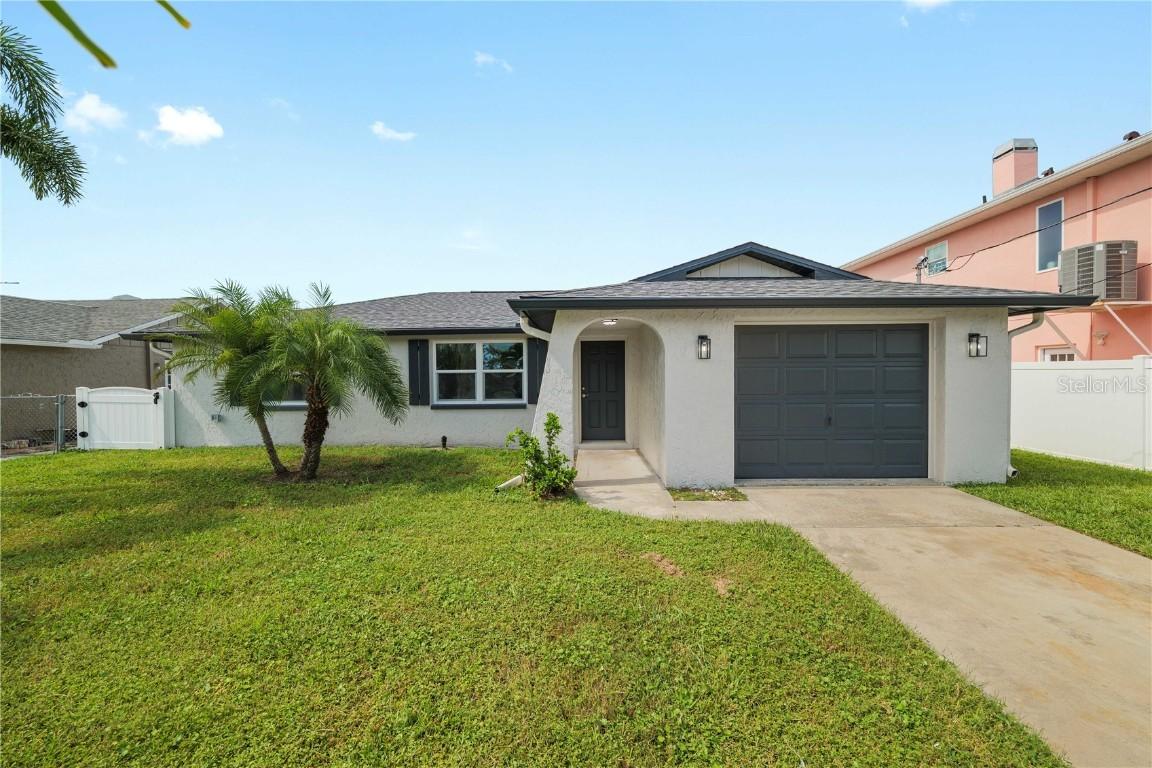 6617 Harbor Dr., Hudson, FL 34667