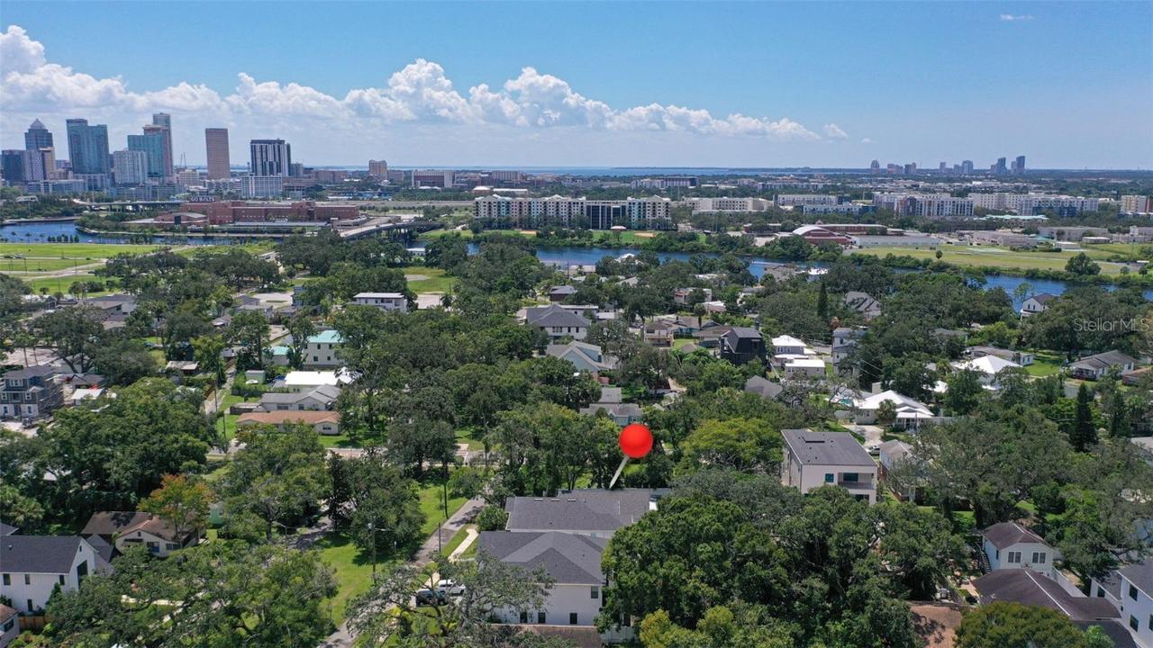 2404 N Glenwood Dr., Tampa, FL 33602