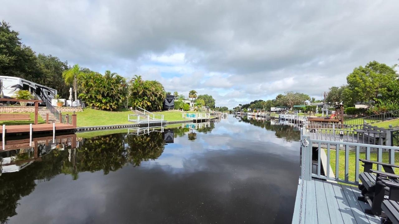 565 Waterway Dr., River Ranch, FL 33867