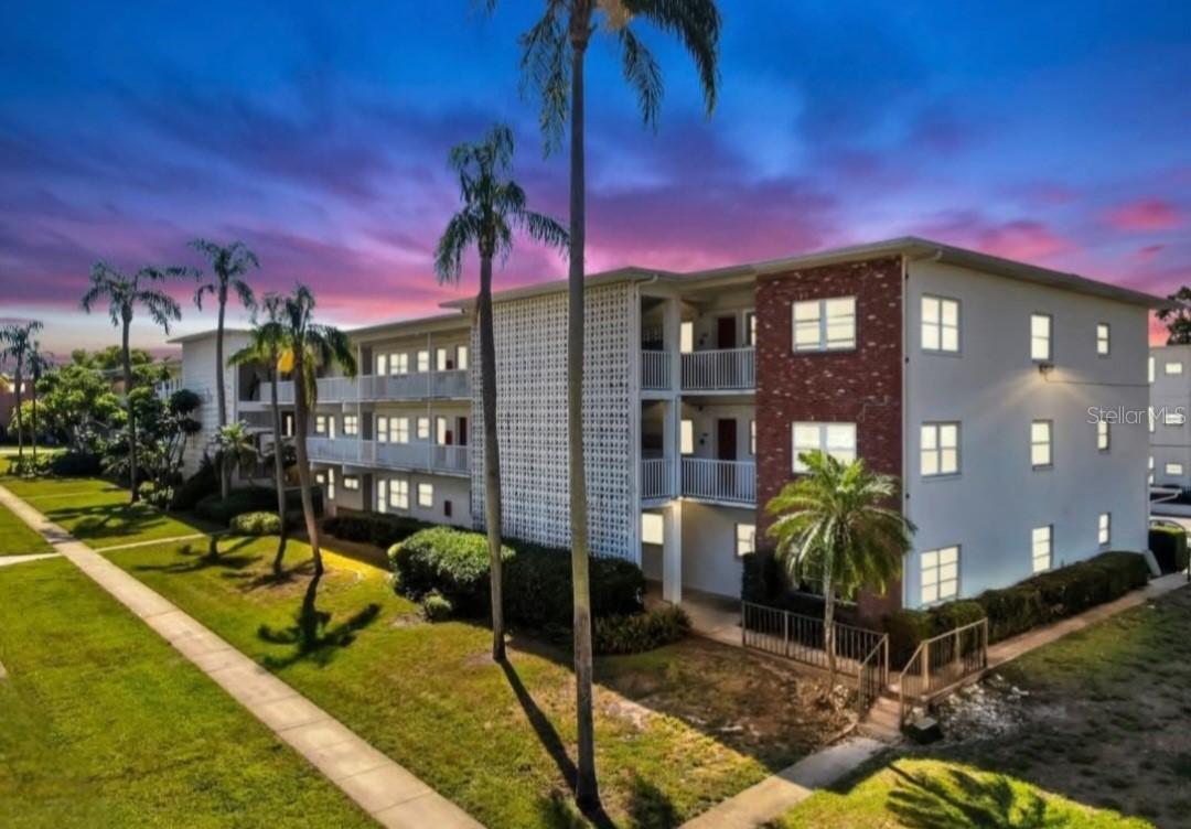 5155 9th Ave. #112 B, St Petersburg, FL 33710