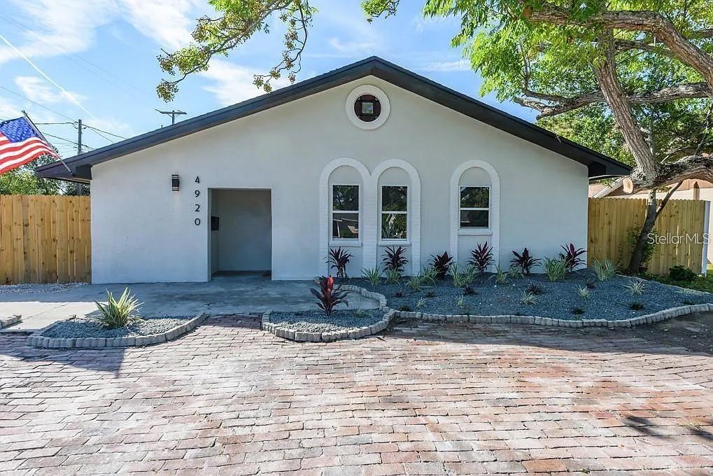 4920 30th Ave., St Petersburg, FL 33710