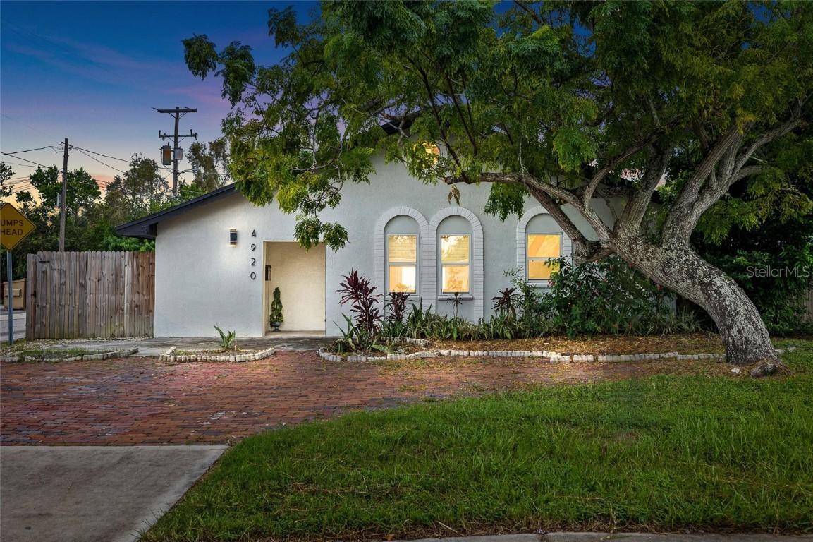 4920 30th Ave., St Petersburg, FL 33710