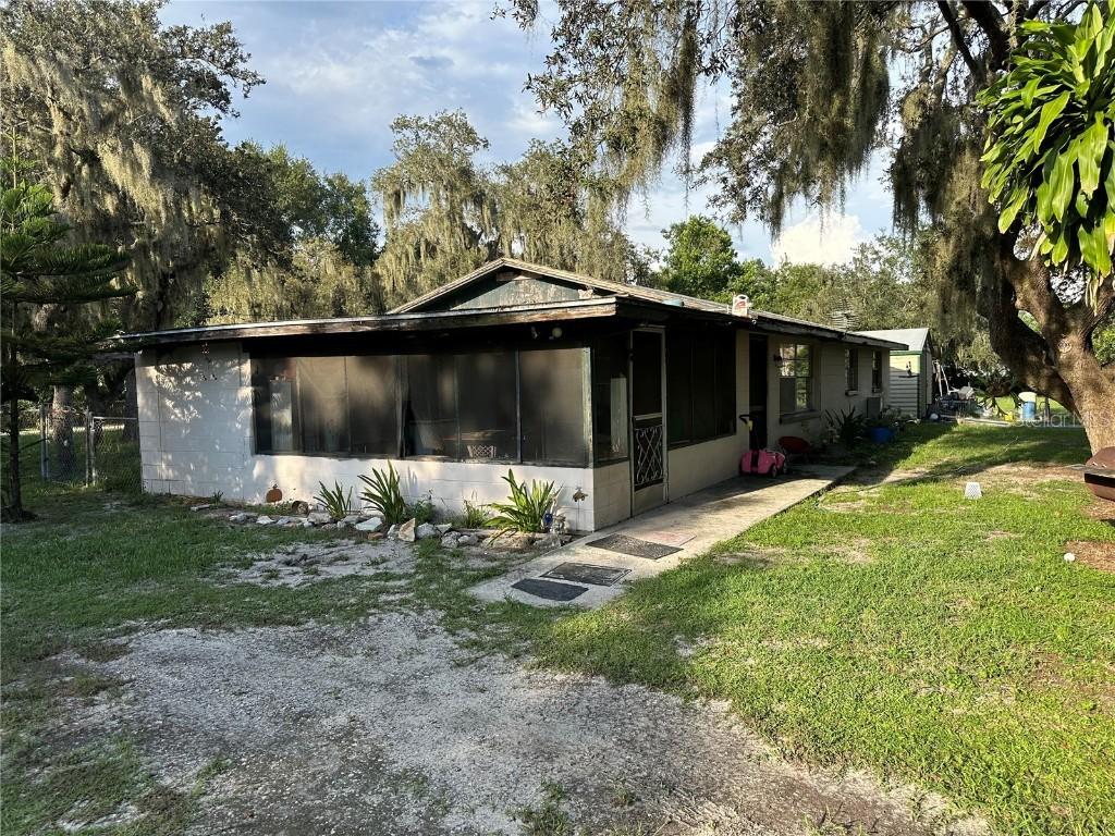 5230 Spirit Lake Rd., Winter Haven, FL 33880