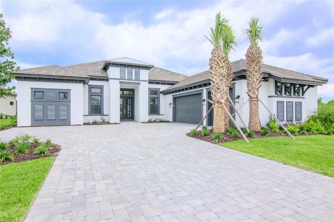 4748 Freccia Loop, Wesley Chapel, FL 33543